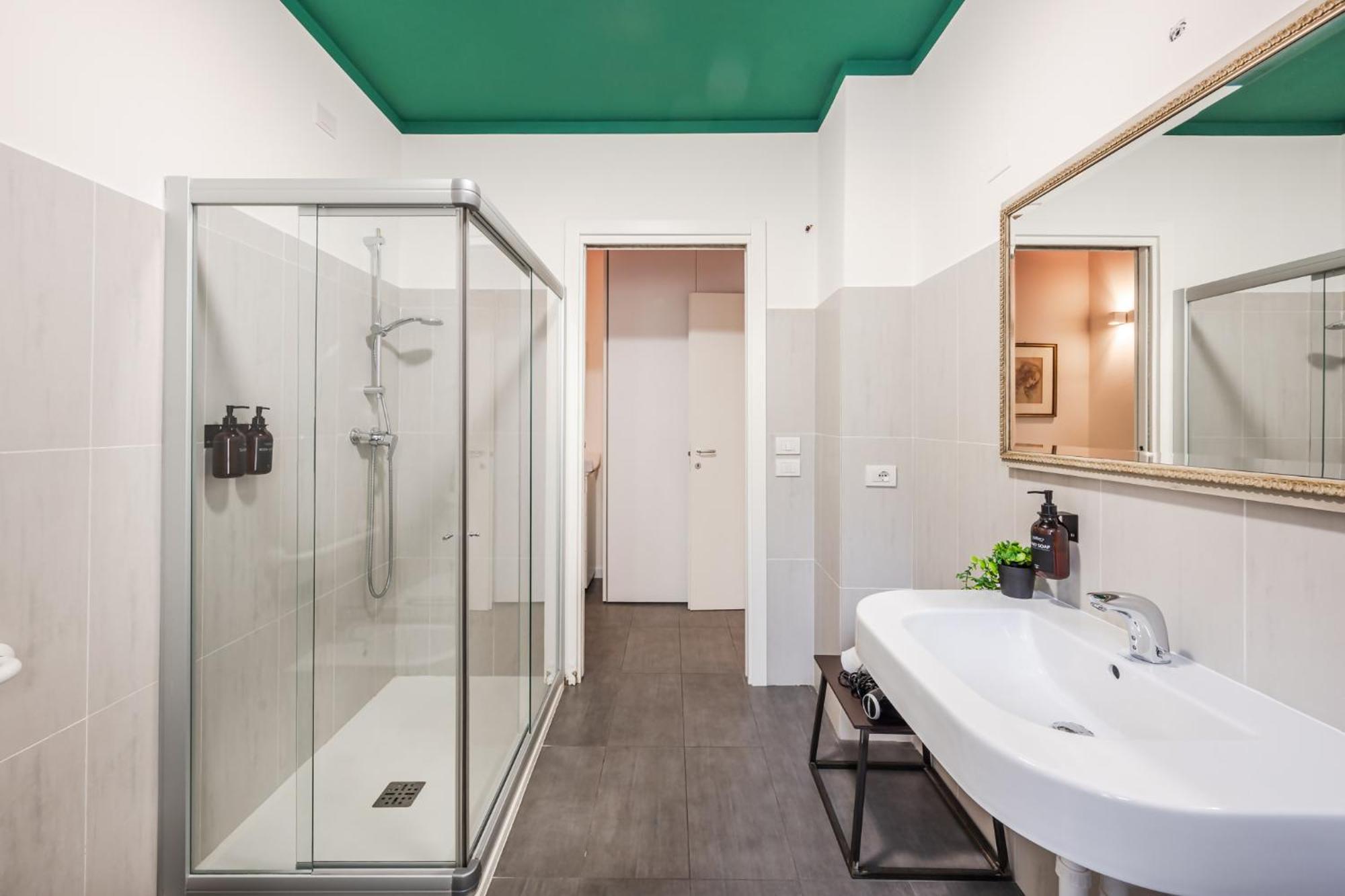 Infinity Suite Verona Free Parking Экстерьер фото