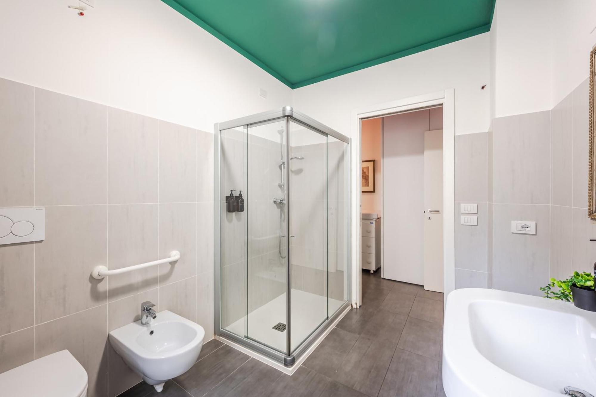 Infinity Suite Verona Free Parking Экстерьер фото